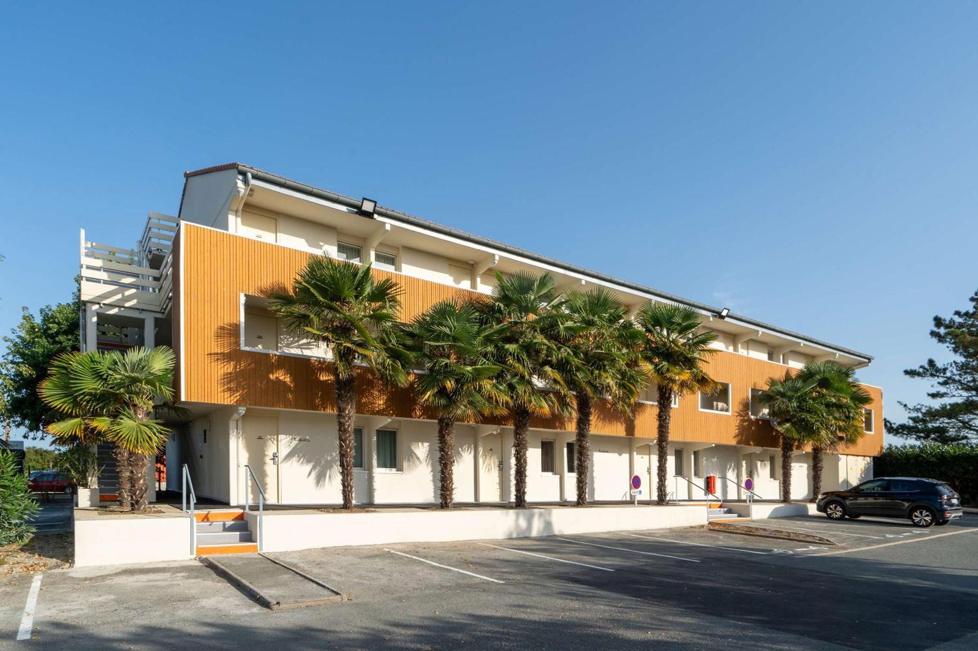 Hôtel Rochefort-Sur-Mer Tonnay-Charente Exterior foto